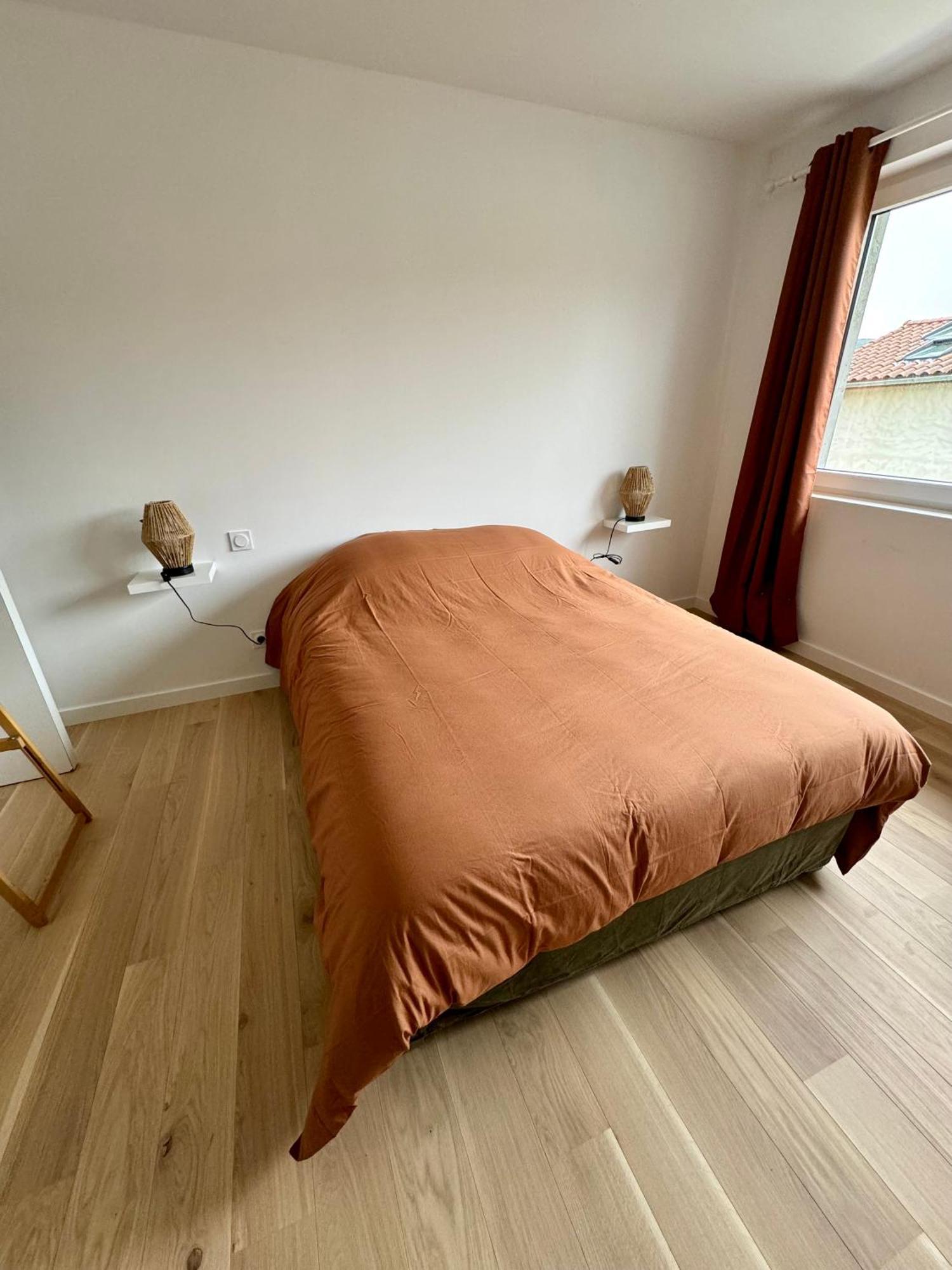 Privee Avec Salle De Bain Partagee - La Brousse